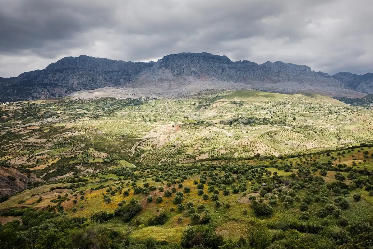 Tableau avec distance et dénivelé d'un sentier de montagne